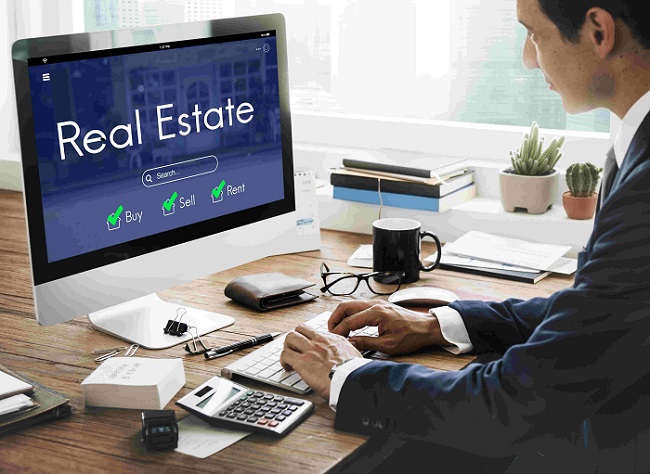 a professional using real estate crm